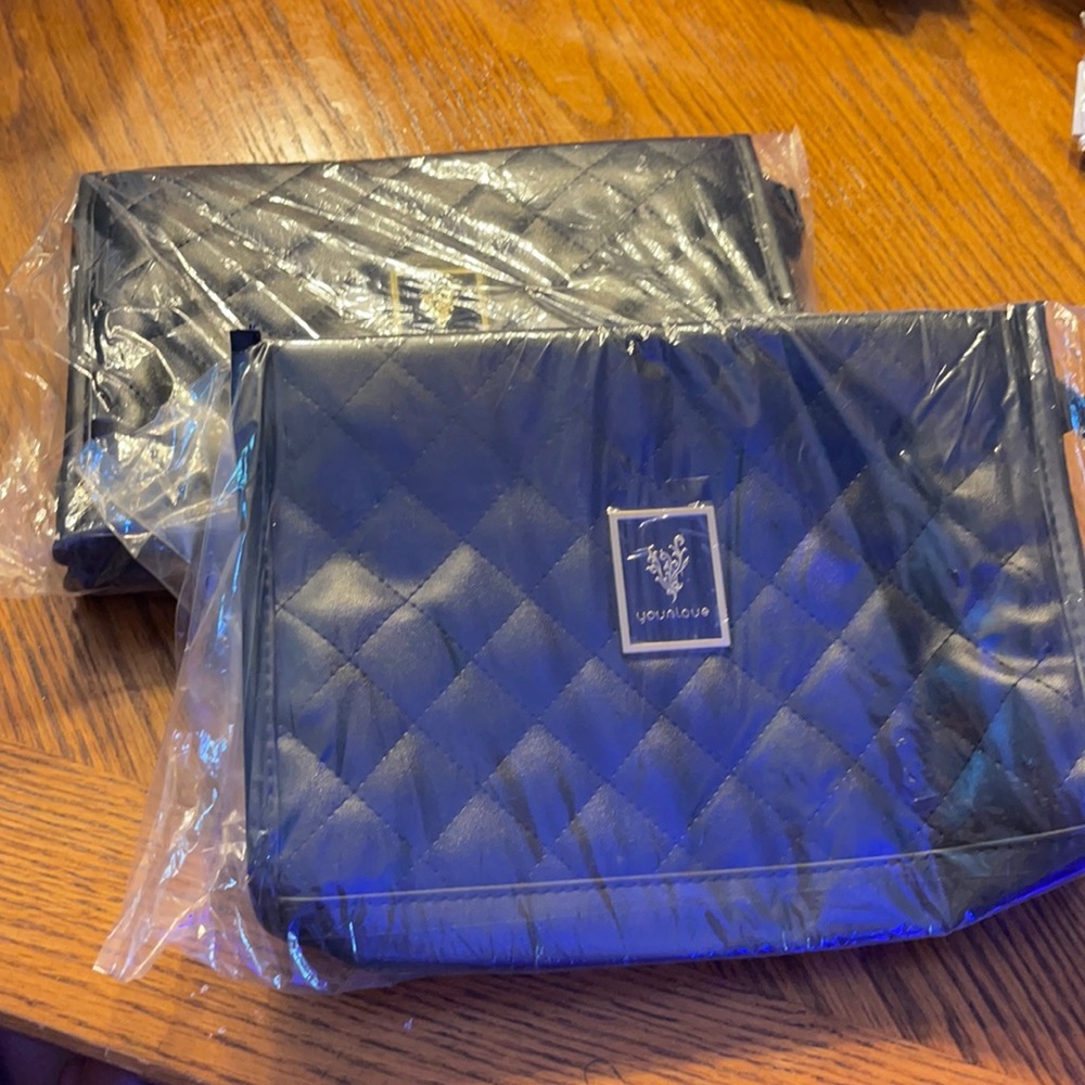 Younique Purse